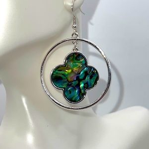 Quatrefoil Clover Silver Mother-of-Pearl Pauna Shell Earrings NEW